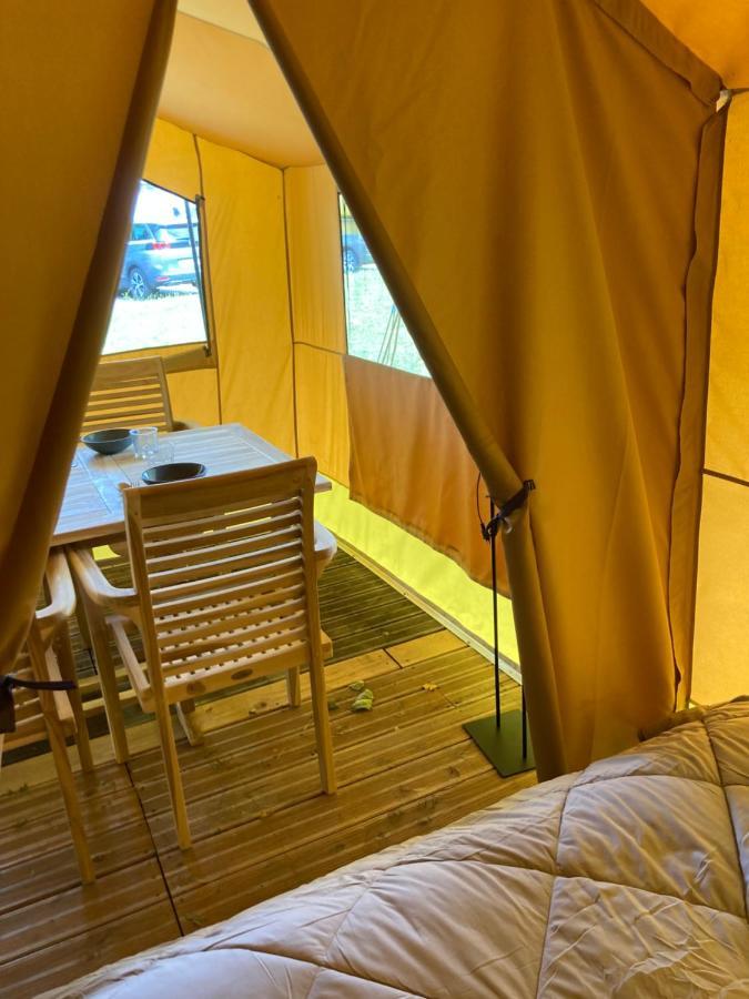 Oh! Campings - Camping Paradis A L'Ombre Des Tilleuls Peyrouse Extérieur photo